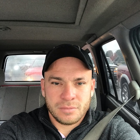 Meet your Posher, Mauro - Picture 1 of 1